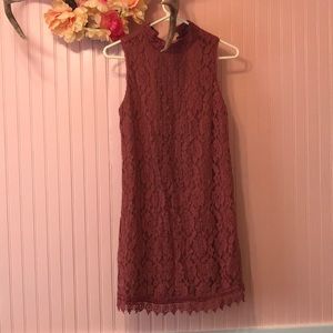 Short lace dress